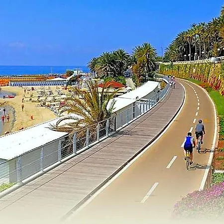 Corso מלון 2*